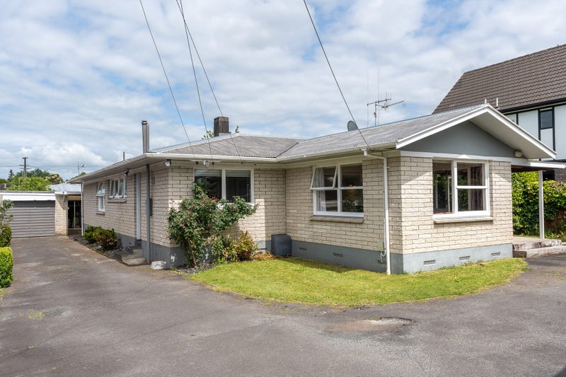 14 Lysander Place, Hillcrest, Hamilton - Carousel 1