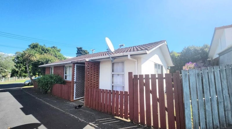 1/80 Trafalgar Street, Onehunga, Auckland - Carousel 1