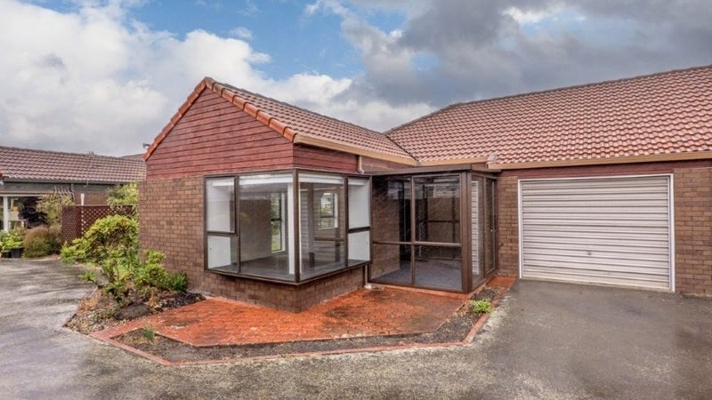 2/146 Stanmore Road, Linwood, Christchurch - Carousel 1