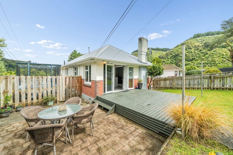 22 Gillespies Road, Birchville, Upper Hutt - Carousel 2