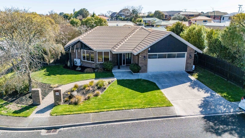 1 Jean Place, Pukete, Hamilton - Carousel 1