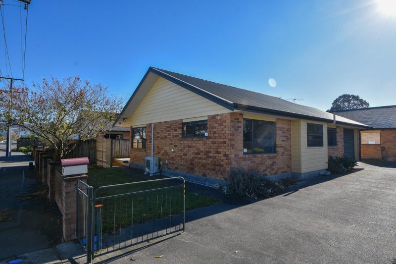 38 Belvedere Road, Carterton - Carousel 14