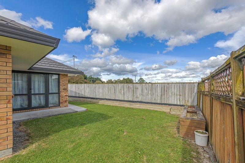 9 Alpine Grove, Kelvin Grove, Palmerston North - Carousel 20
