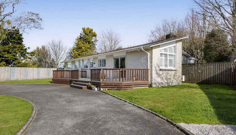 121 Hamlet Street, Stratford, Stratford - Carousel 1