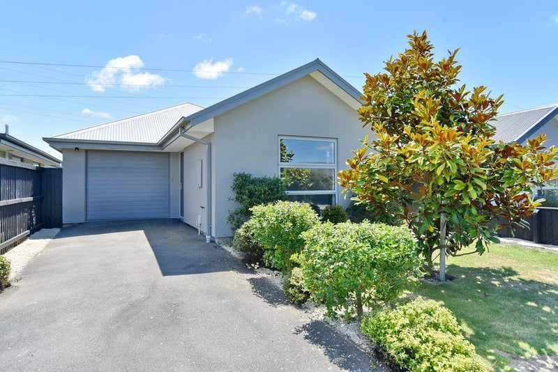 8 Helmore Street, Rangiora - Carousel 1