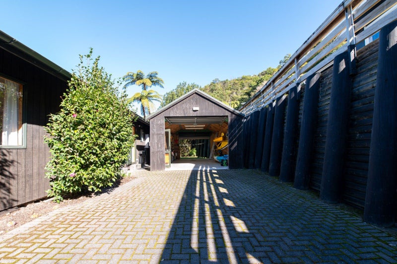 240 Spencer Road, Lake Tarawera, Rotorua - Carousel 30