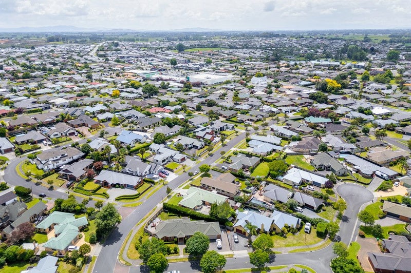 49 Cairns Crescent, Rototuna, Hamilton - Carousel 38