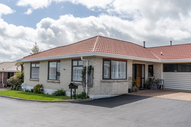 66/4 Admiral Crescent, Flagstaff, Hamilton - Carousel 1