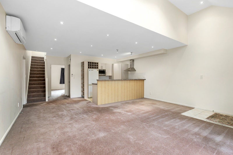 12 Futuna Close, Karori, Wellington - Carousel 2