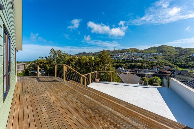 37 Erris Street, Johnsonville, Wellington - Carousel 21