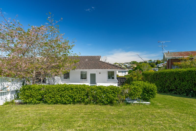 16A Hubert Henderson Place, Remuera, Auckland - Carousel 2