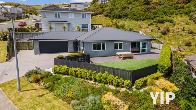 50 Havana Rise, Grenada Village, Wellington - Carousel 2