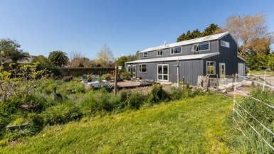 899 State Highway 1, Te Horo - Carousel 1