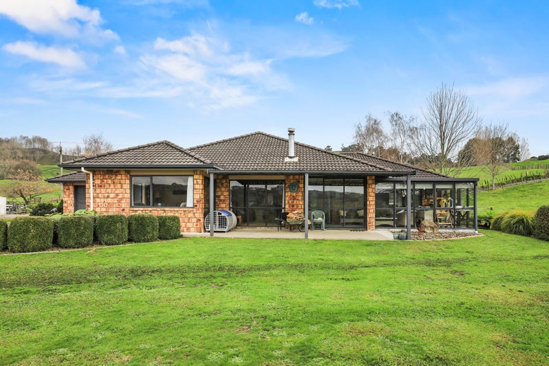 1538B State Highway 3, Te Kuiti - Carousel 1