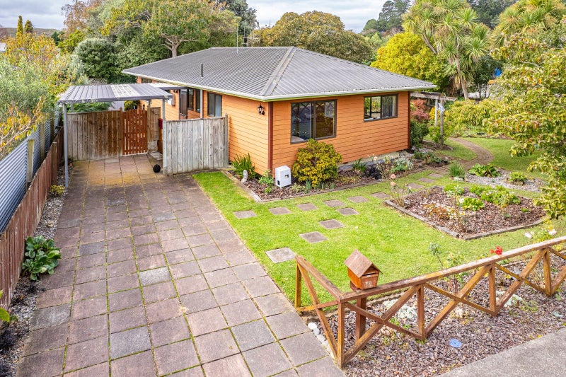72 Raine Street, Whanganui East, Whanganui - Carousel 1