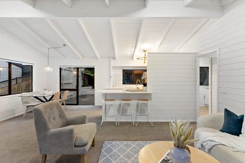 1/620 East Coast Road, Pinehill, Auckland - Carousel 2