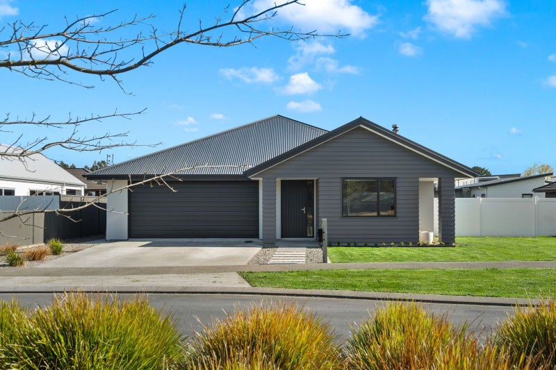 7 Barracks Avenue, Solway, Masterton - Carousel 1