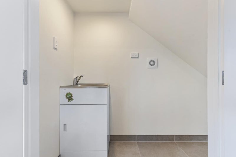5A Claymore Street, Manurewa, Manukau City, Auckland - Carousel 14