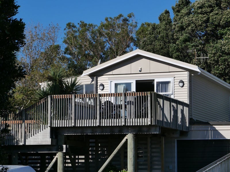 75 Seaview Rd, Paraparaumu Beach, Kapiti Coast, Wellington - Carousel 1