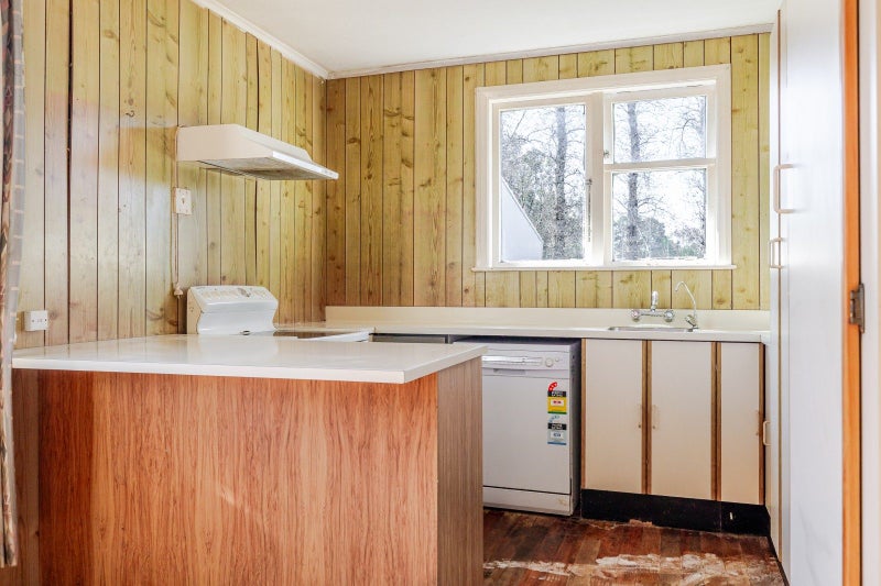 16 Hamilton Street, Pahiatua - Carousel 2