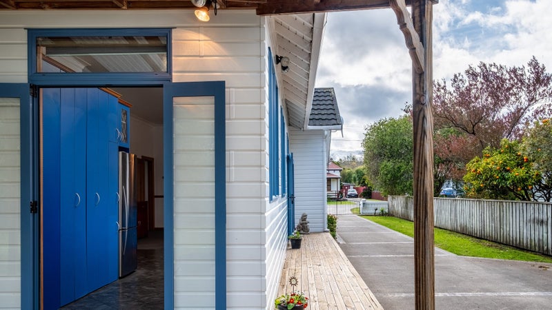 10 Manuka Street, Elgin, Gisborne - Carousel 1