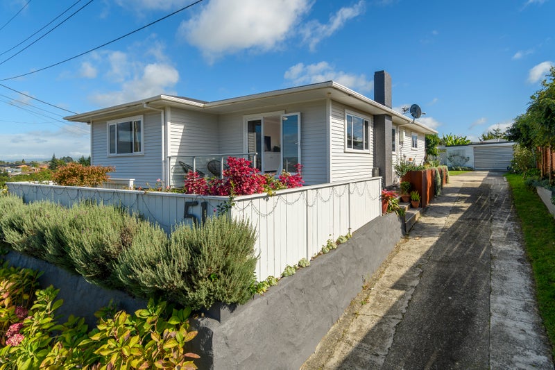 51 Carlisle Street, Greerton, Tauranga - Carousel 35