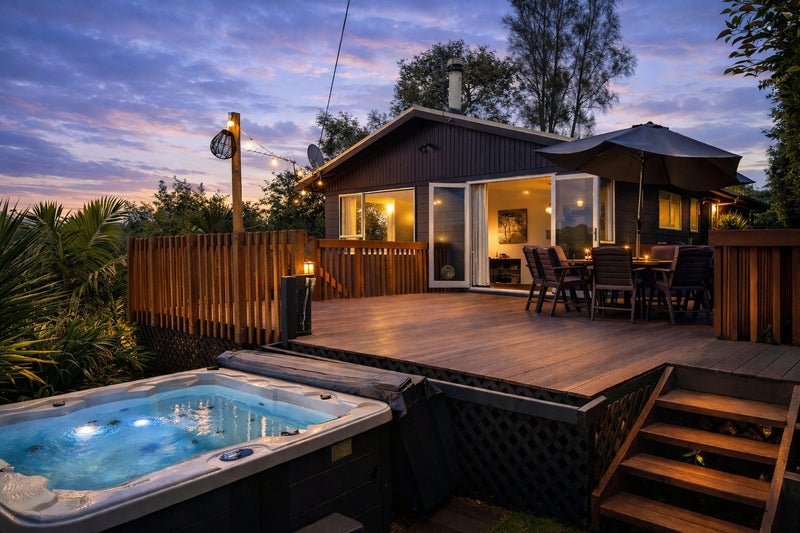 47 Waitakere Road, Waitakere, Auckland - Carousel 1