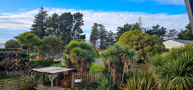 6 Barra Street, Karitane, Waikouaiti - Carousel 35