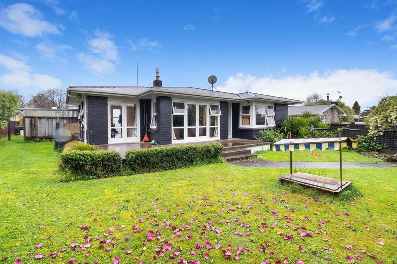 116 Scott Street, Leamington, Cambridge - Carousel 1