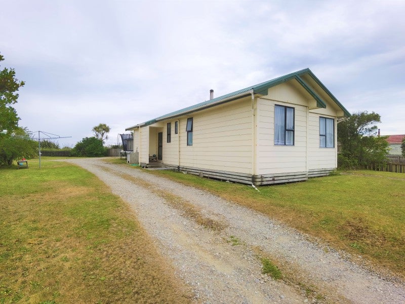221 Revell Street, Hokitika - Carousel 26