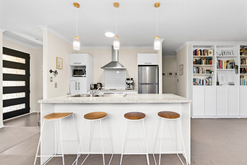 21 Drake Crescent, Awatoto, Napier - Carousel 2