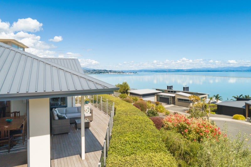 7 Mana Heights, Marybank, Nelson - Carousel 2