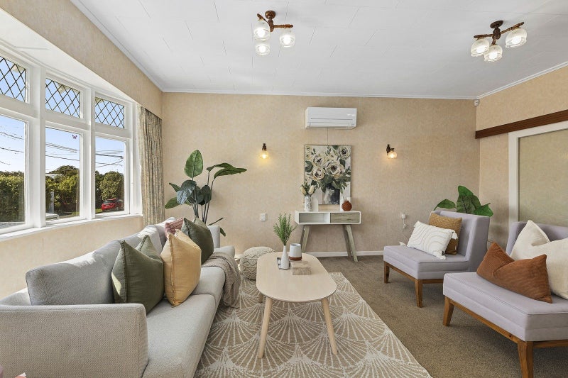 33 Palm Avenue, Lyall Bay, Wellington - Carousel 2