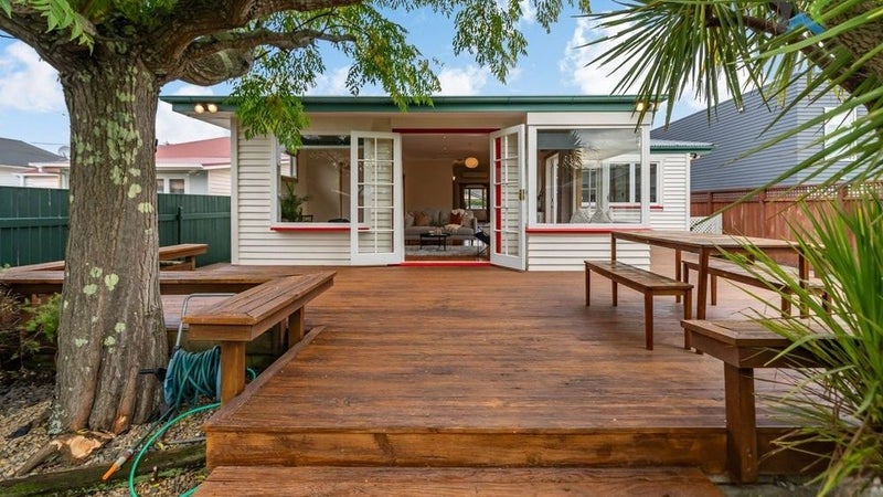 21 Central Terrace, Alicetown, Lower Hutt - Carousel 1