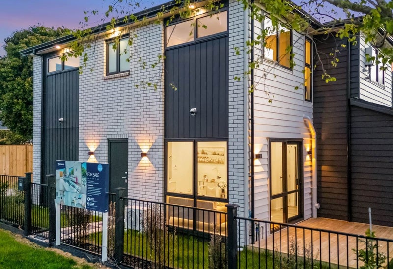 24A Duggan Avenue, Mangere, Auckland - Carousel 2