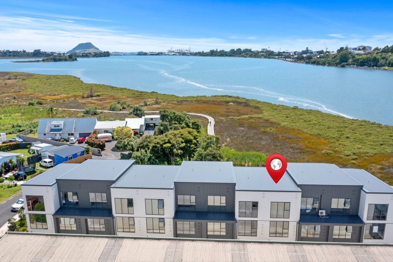 4/29 Montgomery Road, Judea, Tauranga - Carousel 1