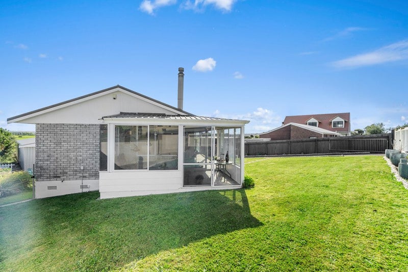 192 Pukehina Parade, Te Puke - Carousel 2