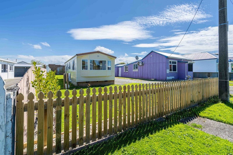 51 Gorton Street, Gore, Gore - Carousel 1