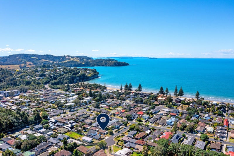 1/3 Manuka Street, Orewa, Orewa - Carousel 2