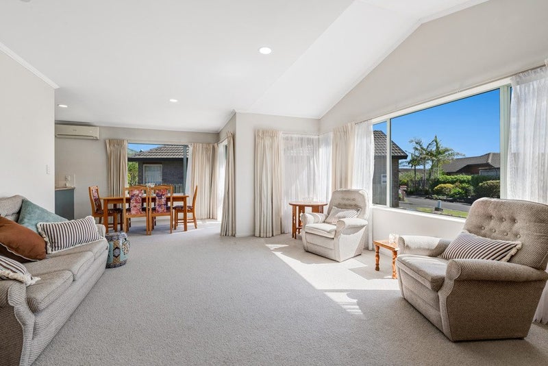 6 The Boulevard, Red Beach, Whangaparāoa - Carousel 2