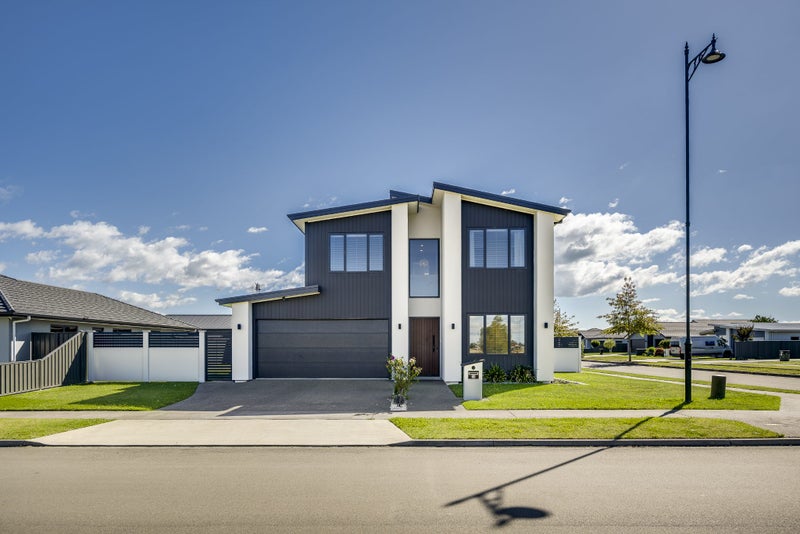 24 Aspiring Drive, Poraiti, Napier - Carousel 18