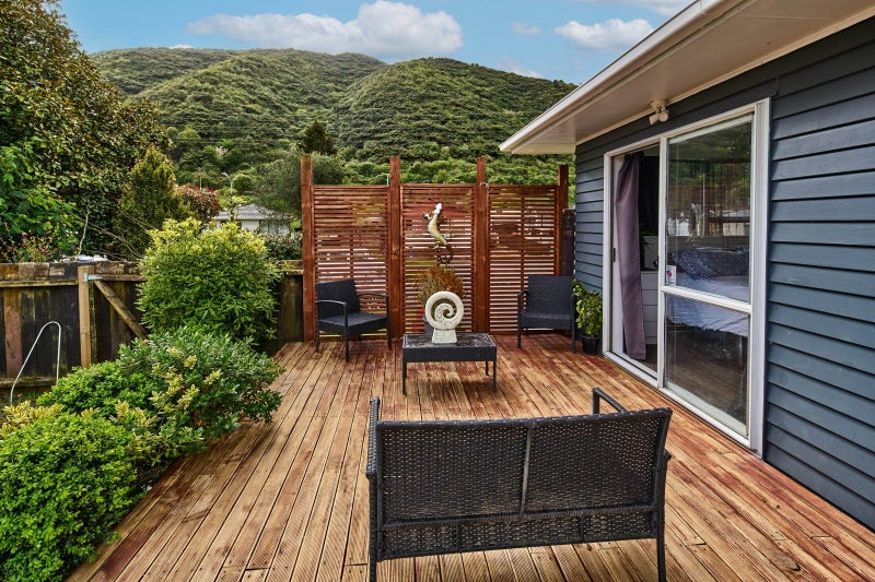 14 Indiana Grove, Totara Park, Upper Hutt - Carousel 2