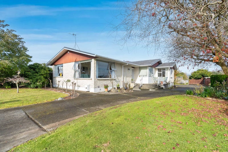 4 Burn Street, Levin, Levin - Carousel 1