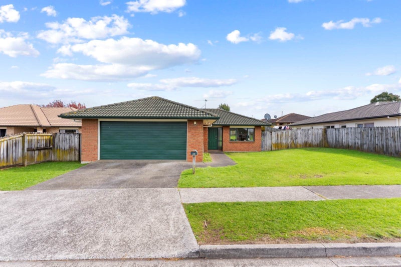 30 Nicholas Gibbons Drive, Clendon Park, Auckland - Carousel 1