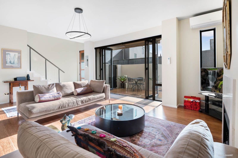 8B Birdwood Crescent, Parnell, Auckland - Carousel 2