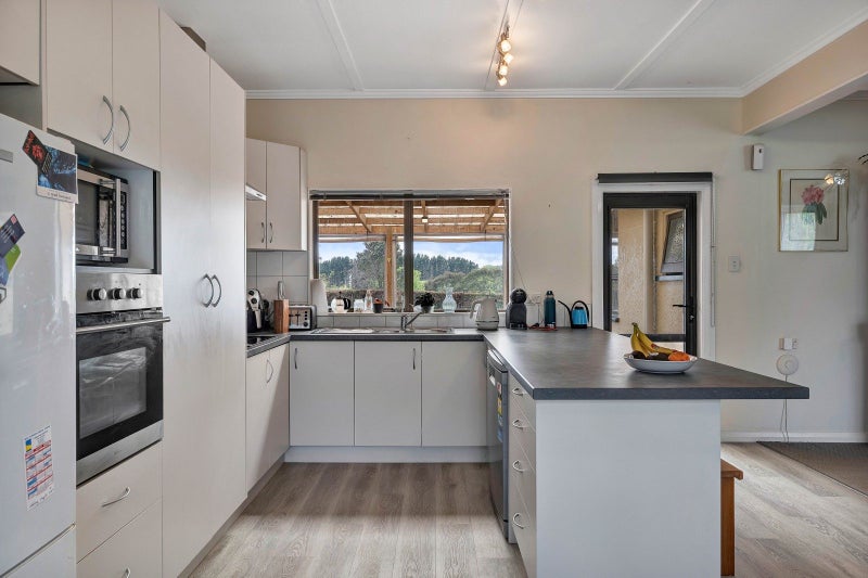 275 Henwood Road, Paraite, New Plymouth - Carousel 2