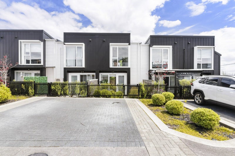 7/20 James Laurie Street, Henderson, Auckland - Carousel 1