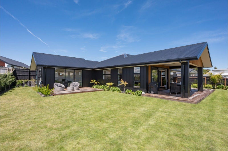 63 Les Wakefield Road, Mapua - Carousel 1