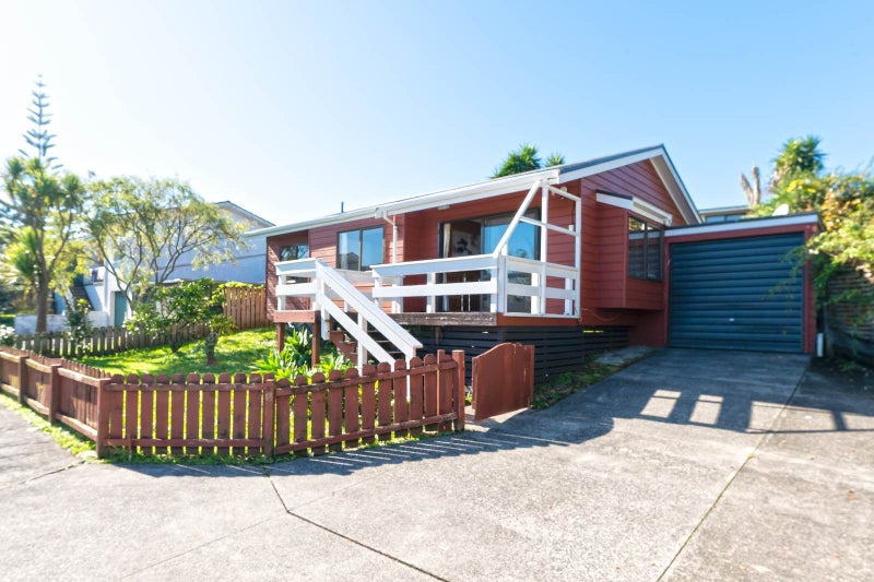 4/68 West Coast Road, Glen Eden, Auckland - Carousel 1
