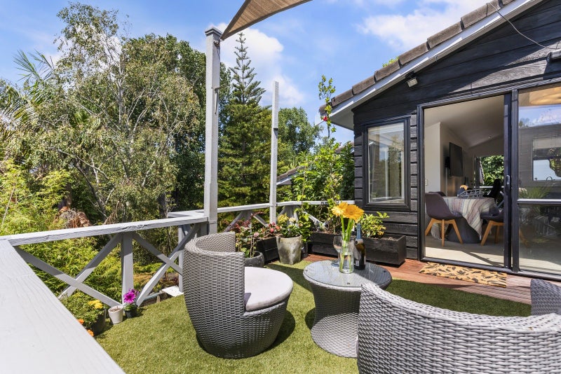 2/41 St Georges Bay Road, Parnell, Auckland - Carousel 1